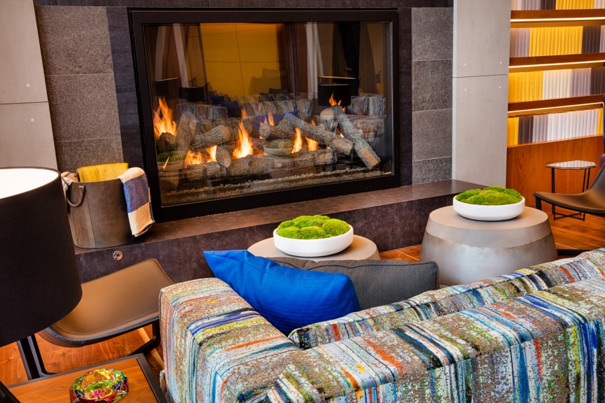 lounge with fireplace at scout fairfax va luxury apartments